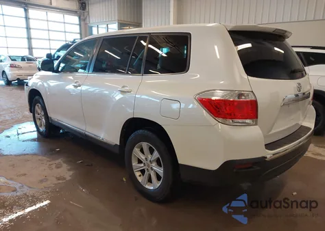 2012 Toyota Highlander Base V6 из США, поврежденный, VIN 5TDBK3EH6CS167127
